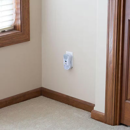 8-Watt Electronic Indoor Mouse Rats Rodent Repellent with 5-In-1 Plug-In Pest Control Device Repeller (3-Pack)